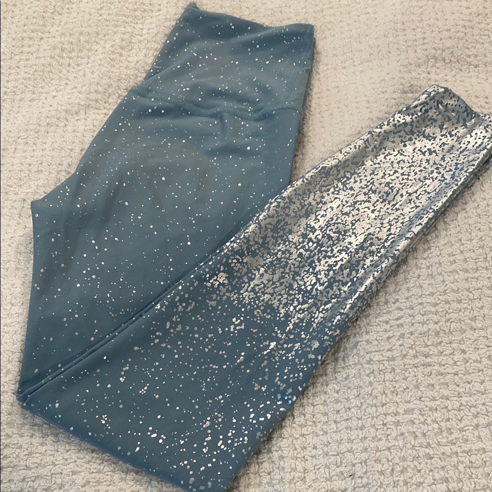 Beyond Yoga Green/ blue Legging NWOT